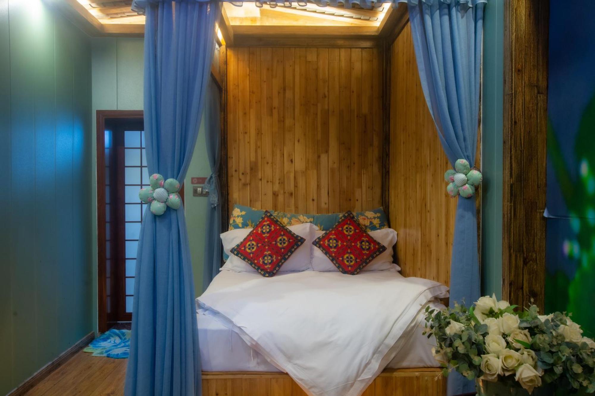 Floral Hotel - Baihui Living 張家界市 エクステリア 写真